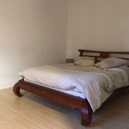 Appartement T2 Dans Le Centre Ville D'Ангулем Екстер'єр фото